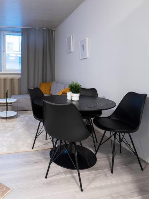 Cozy Roomy Flat Next To Tram Stop @ Kallio Apartment